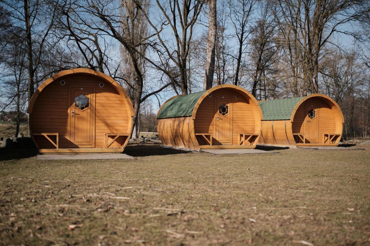 Viking Houses Strnadovsky Mlyn Jesenice  Exterior foto