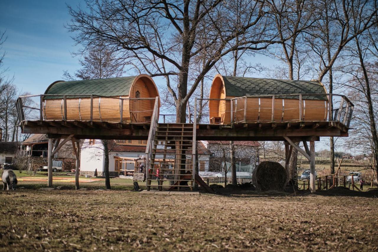 Viking Houses Strnadovsky Mlyn Jesenice  Exterior foto