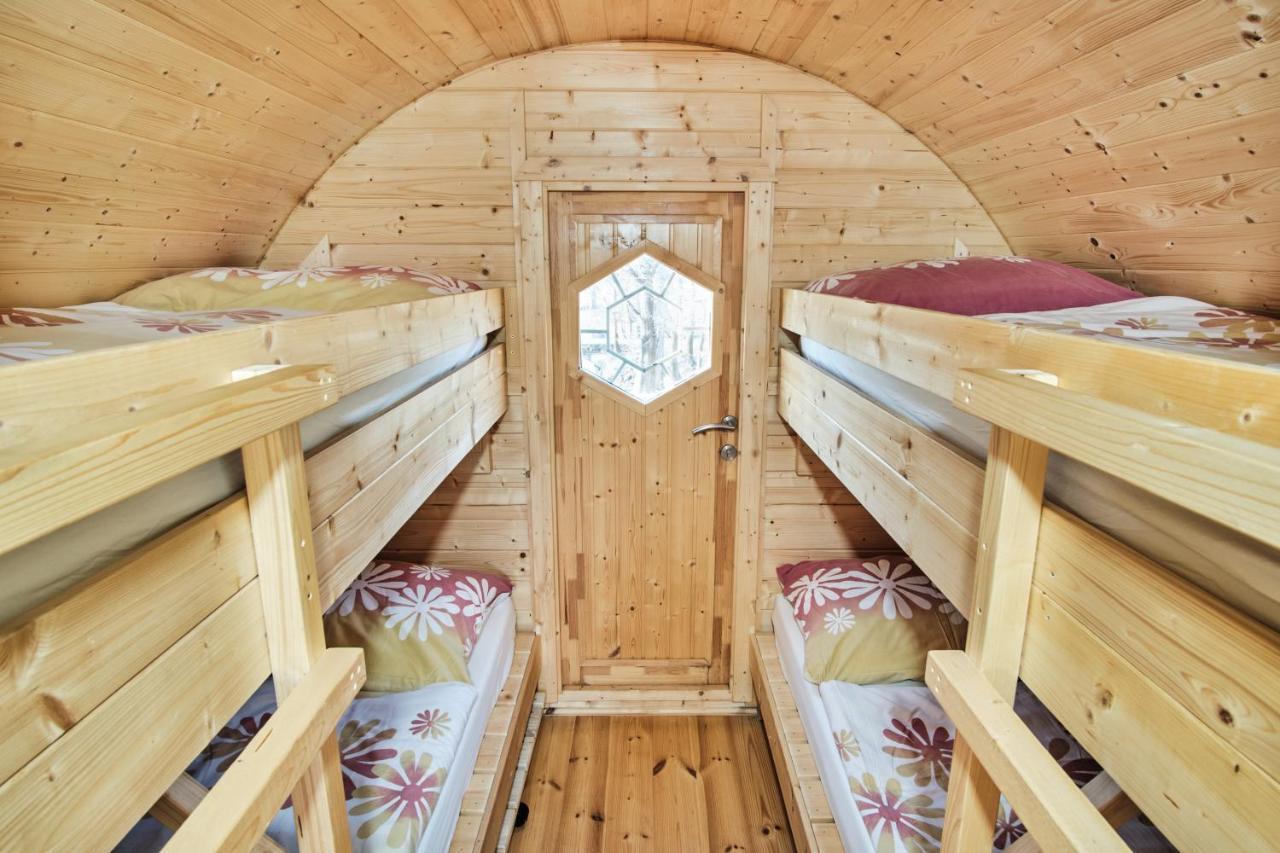 Viking Houses Strnadovsky Mlyn Jesenice  Exterior foto